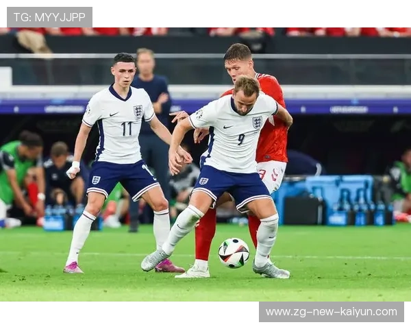 英格兰防守端表现出色，压制对手火力，英格兰进攻型还是防守型